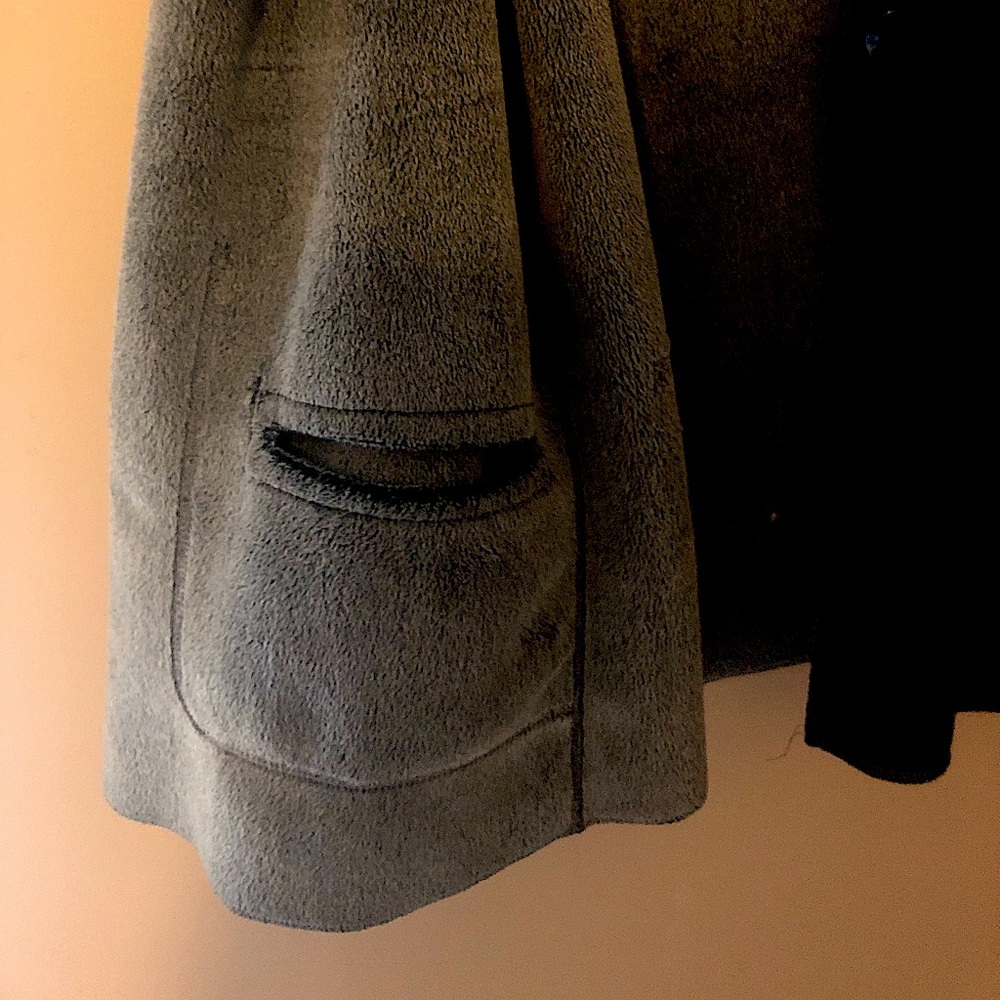 Reversible light weight jacket - Picture 5 of 5